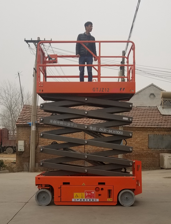 小型升降平臺廣泛應(yīng)用于哪里呢？